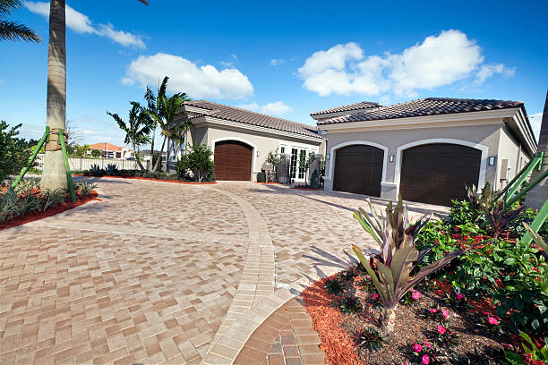 Cobblestone Driveway Pavers in Jasmine Estates, FL